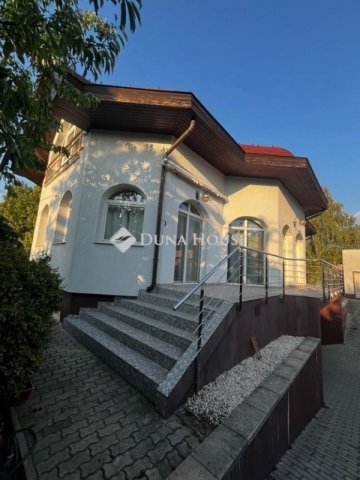 Eladó családi ház, Budapesten, XVIII. kerületben 174 M Ft