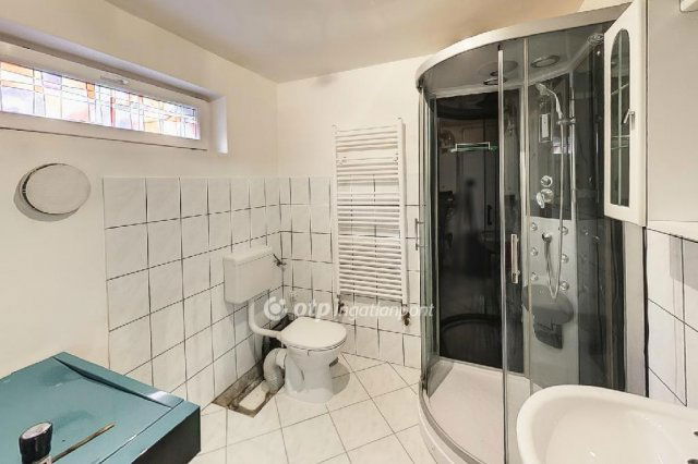 Eladó családi ház, Csomádon 155 M Ft, 4 szobás