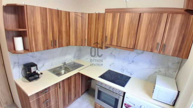 Eladó panellakás, Debrecenben 64.9 M Ft, 2 szobás