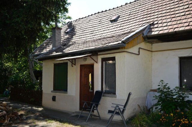 Eladó családi ház, Budapesten, III. kerületben 58.5 M Ft