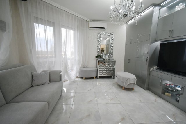 Eladó panellakás, Debrecenben 56.9 M Ft, 2 szobás