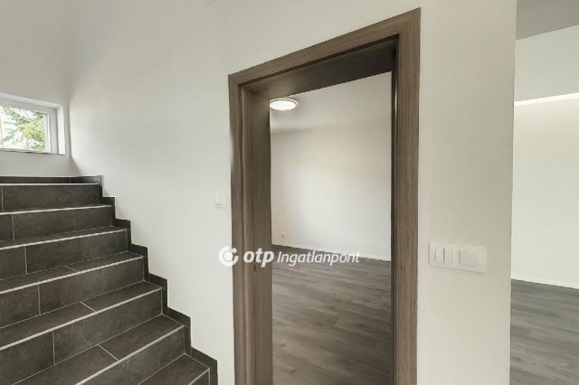 Eladó családi ház, Gyenesdiáson 139 M Ft, 4+1 szobás
