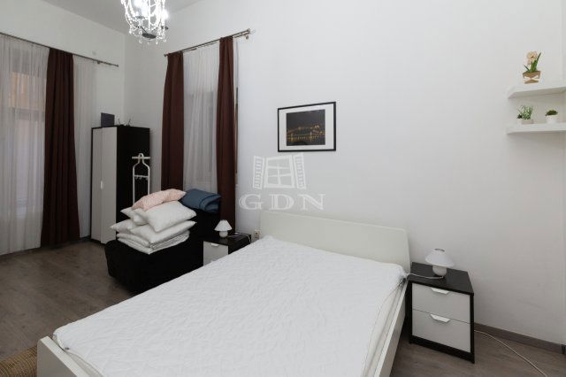 Eladó téglalakás, Budapesten, V. kerületben 84 M Ft, 2 szobás