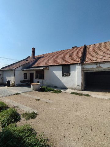 Eladó családi ház, Szanyon 13.9 M Ft, 2 szobás