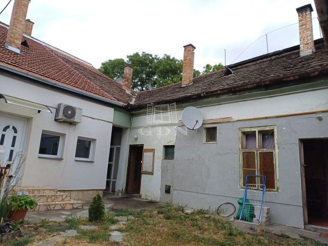 Eladó sorház, Budapesten, XXIII. kerületben 20 M Ft, 1 szobás