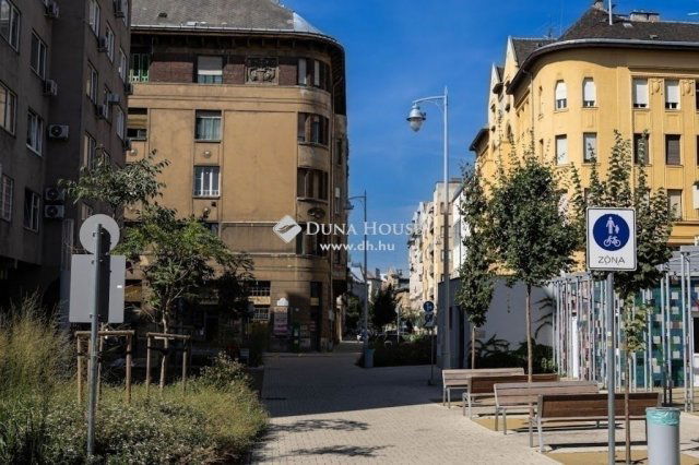 Eladó téglalakás, Budapesten, VIII. kerületben 39 M Ft, 1 szobás