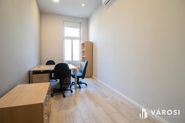 Kiadó iroda, Budapesten, VI. kerületben 135 E Ft / hó