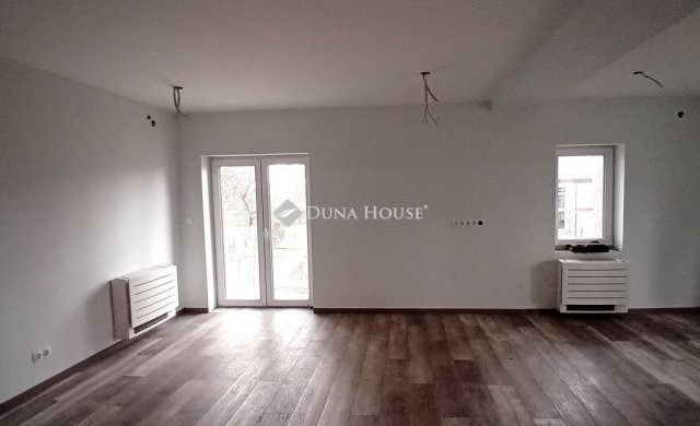 Eladó téglalakás, Siófokon 178.822 M Ft, 4 szobás