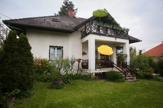 Eladó családi ház, Harkányban 119 M Ft, 7+1 szobás