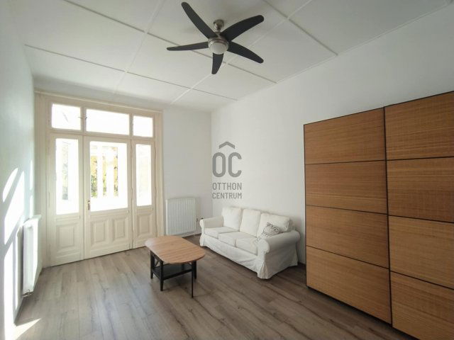 Eladó téglalakás, Szegeden, Dózsa utcában 74.8 M Ft, 2 szobás