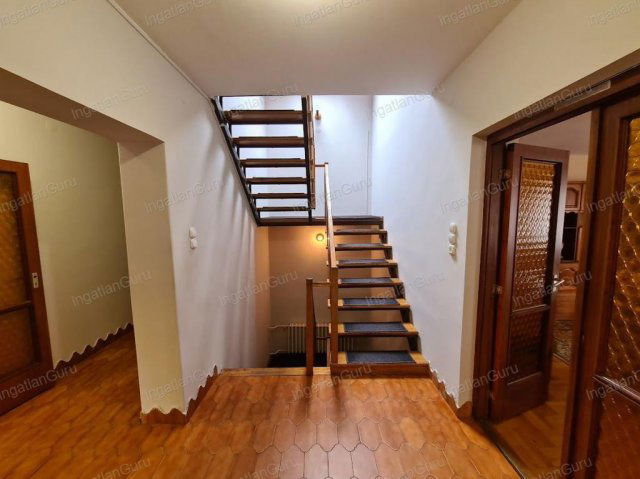 Kiadó iroda, Kecskeméten 350 E Ft / hó, 3 szobás