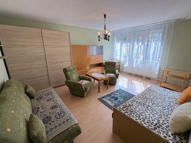 Kiadó panellakás, albérlet, Kaposváron 130 E Ft / hó, 2 szobás