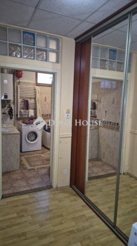 Eladó családi ház, Budapesten, IV. kerületben 98 M Ft, 3 szobás