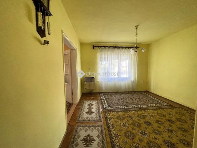 Eladó családi ház, Szegeden 73.5 M Ft, 4 szobás