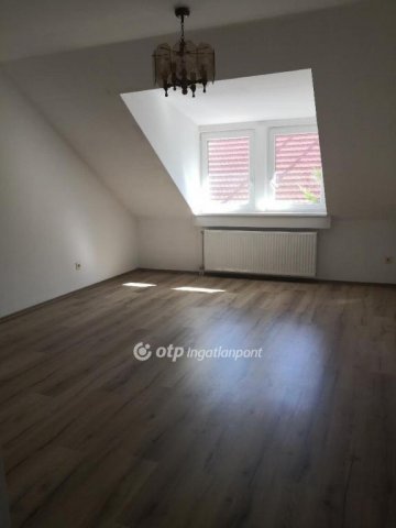 Eladó családi ház, Kecskeméten 165 M Ft, 3 szobás