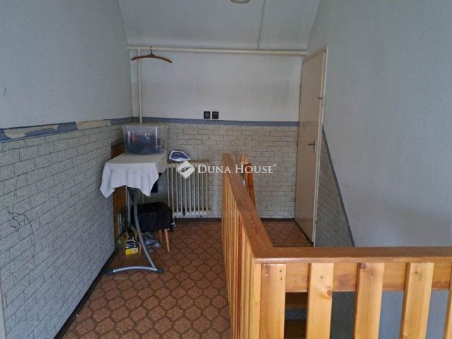 Eladó családi ház, Érden 69.9 M Ft, 3 szobás