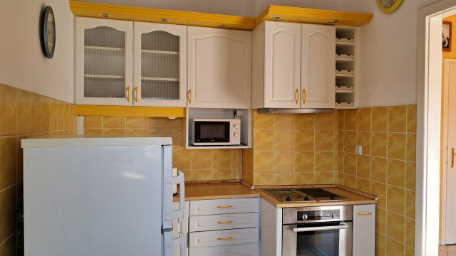 Kiadó téglalakás, albérlet, Szolnokon 180 E Ft / hó, 2+1 szobás