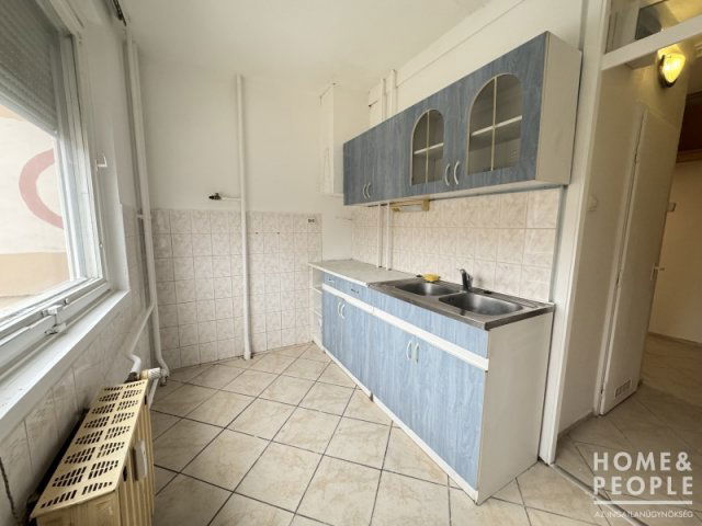 Eladó téglalakás, Hódmezővásárhelyen 35.5 M Ft, 2 szobás