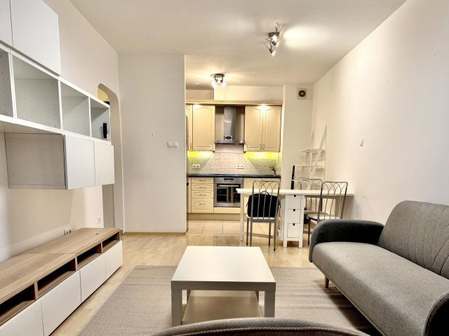 Kiadó téglalakás, albérlet, Budapesten, III. kerületben