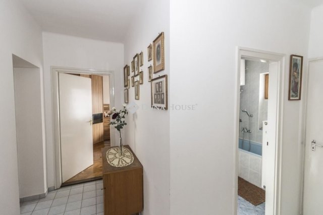Eladó családi ház, Szombathelyen 79.9 M Ft, 3 szobás
