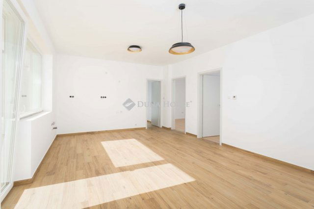 Eladó téglalakás, Csornán 65.85 M Ft, 3 szobás