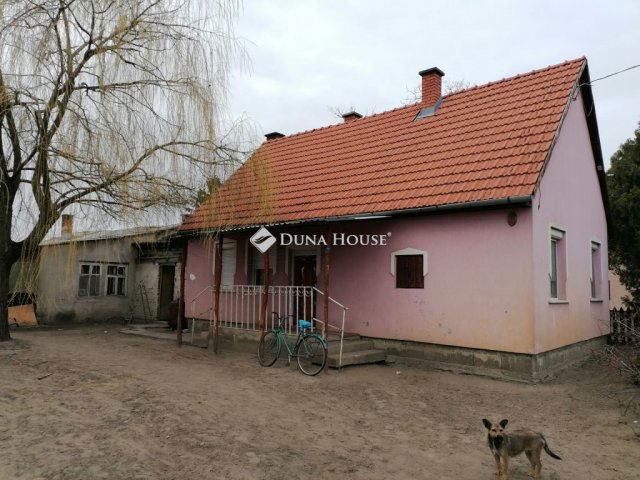 Eladó családi ház, Nyársapáton, Rákóczi utcában 21 M Ft