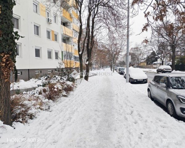 Eladó panellakás, Budapesten, XI. kerületben 76 M Ft, 2 szobás