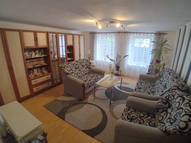 Eladó családi ház, Enyingen 39 M Ft, 7 szobás