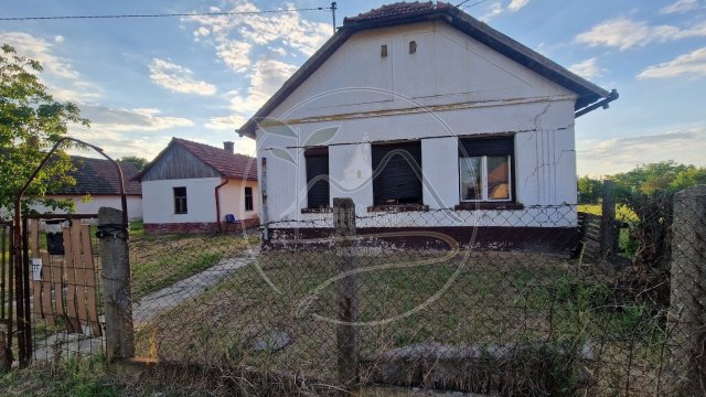 Eladó családi ház, Kétegyházán 2.4 M Ft, 3 szobás