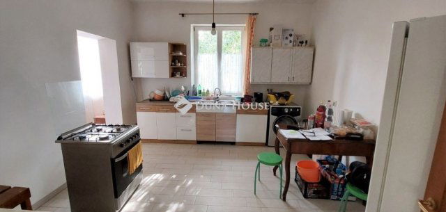 Eladó családi ház, Nemesrempehollóson 15.9 M Ft, 2 szobás