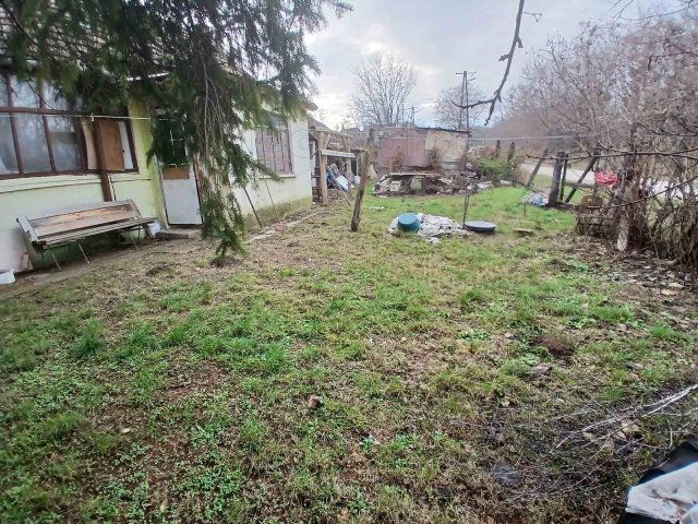 Eladó családi ház, Bakonyszentlászlón 19.9 M Ft, 2 szobás