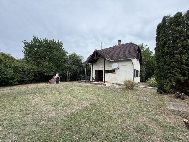 Eladó családi ház, Balatonfűzfőn 69.5 M Ft, 4 szobás