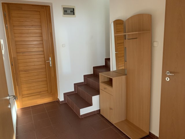 Eladó téglalakás, Pécsett 0.25 M Ft, 3 szobás