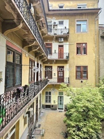 Eladó téglalakás, Budapesten, VIII. kerületben 66.99 M Ft