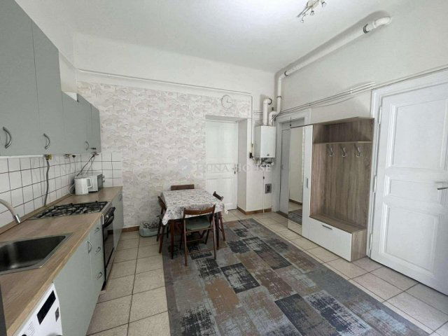 Eladó téglalakás, Budapesten, VIII. kerületben 66 M Ft, 3 szobás