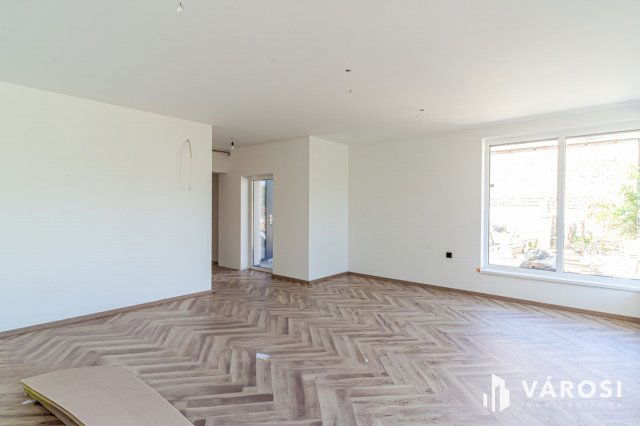 Eladó családi ház, Szegeden 148.9 M Ft, 4 szobás