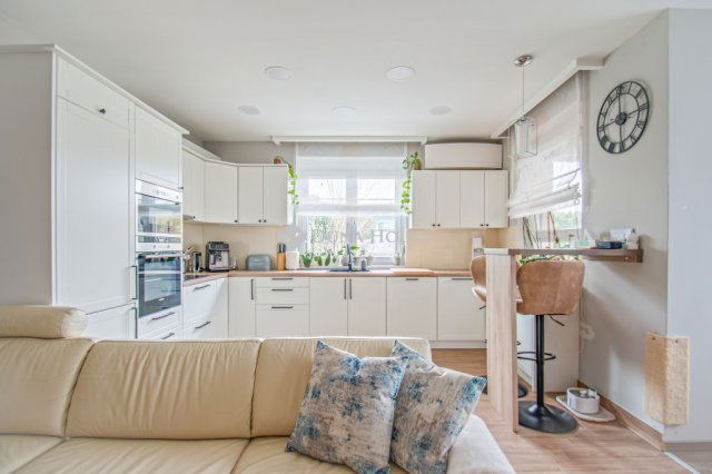 Eladó ikerház, Nagytarcsán 106.9 M Ft, 4 szobás