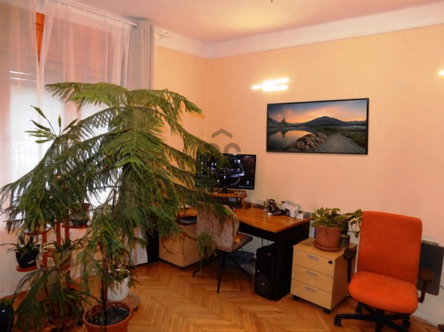 Eladó családi ház, Budapesten, XIV. kerületben 98 M Ft, 2 szobás