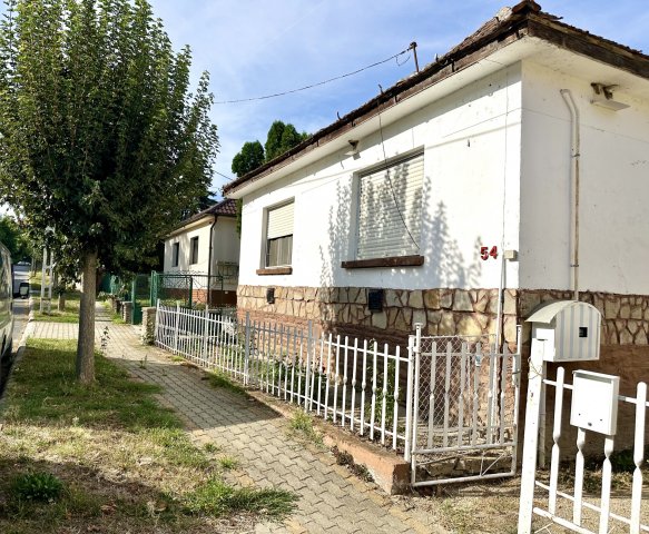 Eladó családi ház, Hévízen 34.9 M Ft, 3 szobás