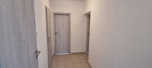 Eladó téglalakás, Szentlőrincen 36.9 M Ft, 3+1 szobás