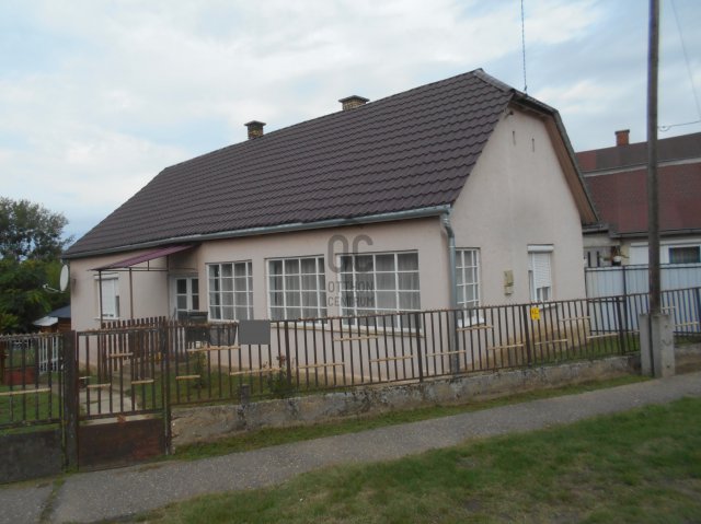 Eladó családi ház, Szabolcsveresmarton 11.9 M Ft, 2 szobás