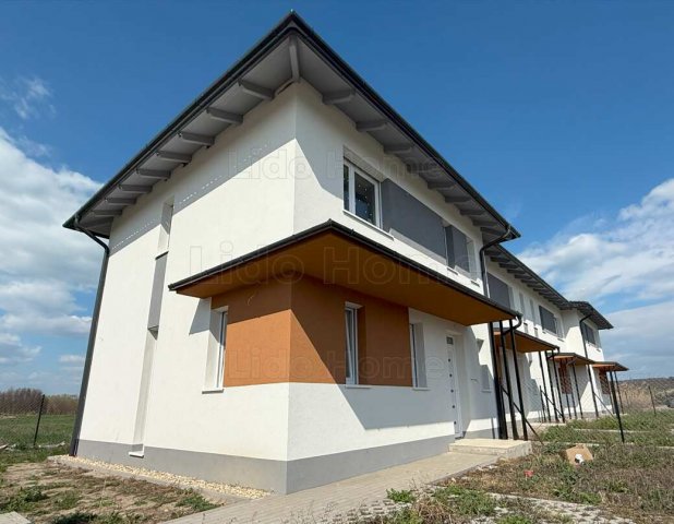 Eladó családi ház, Balatonföldváron 84.9 M Ft, 4 szobás