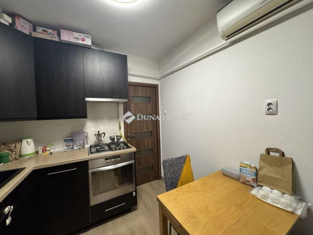 Eladó panellakás, Budapesten, XI. kerületben 78 M Ft, 1+2 szobás