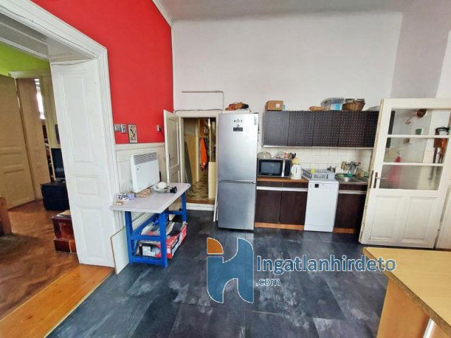 Eladó családi ház, Budapesten, IV. kerületben 99 M Ft