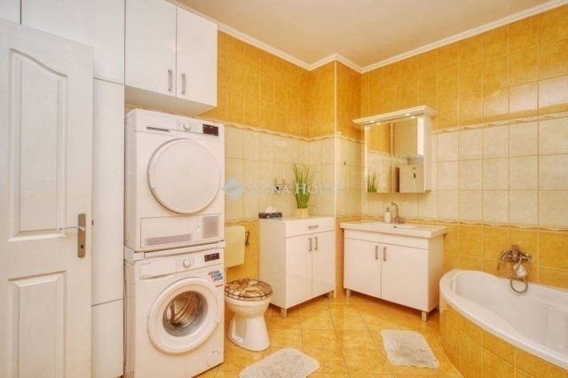 Eladó családi ház, Gyálon 132.9 M Ft, 4 szobás