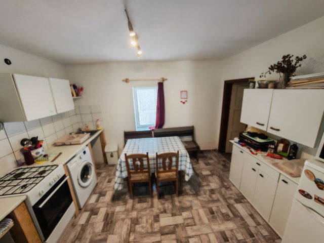 Eladó családi ház, Csákányon 19.9 M Ft, 4 szobás