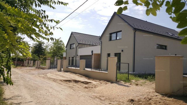 Eladó családi ház, Dunavarsányban 113.9 M Ft, 5 szobás