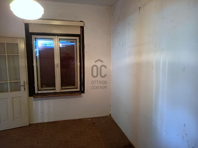 Eladó családi ház, Kálócfán 8.9 M Ft, 2 szobás