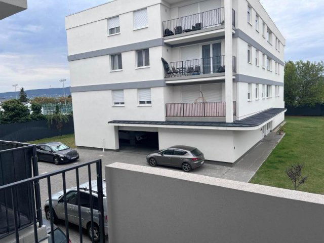 Eladó téglalakás, Budapesten, IV. kerületben, Baross utcában
