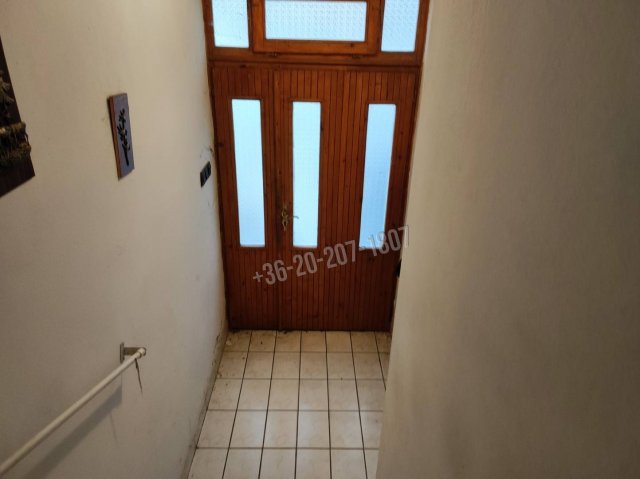 Eladó téglalakás, Gyulán 81 M Ft, 6 szobás